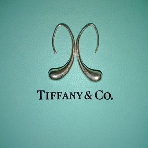 Tiffany & Co Elsa Paretti drop earrings